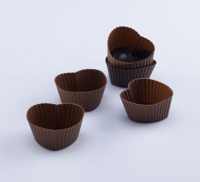 Terra 6 Pcs Silicone Heart-Shaped Muffin Moulds